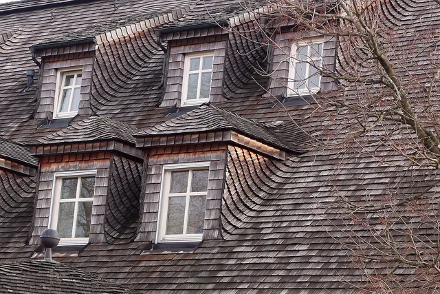 shingles, wood, wood clapboard, roofing, material, roof, facade cladding, disguise, larch, construction material, architecture, shingles, shingles, shingles, shingles, shingles, wood clapboard. Assessing profitable roofing contractor services
